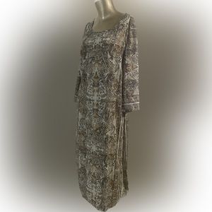 Long Sleeve Print Tunic with hip-high side slits, S